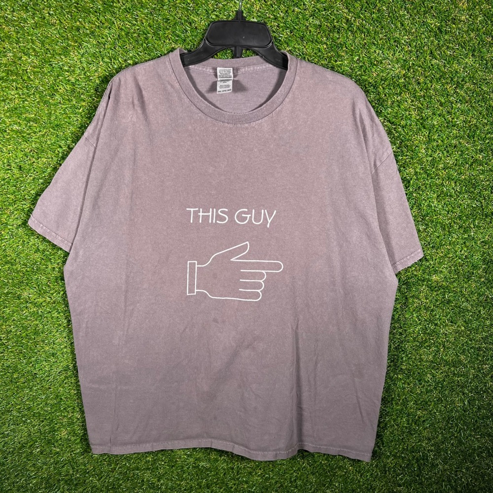 Gildan Heavy Cotton This Guy Graphic T-Shirt Mens 2XL Faded Purple Funny Tee